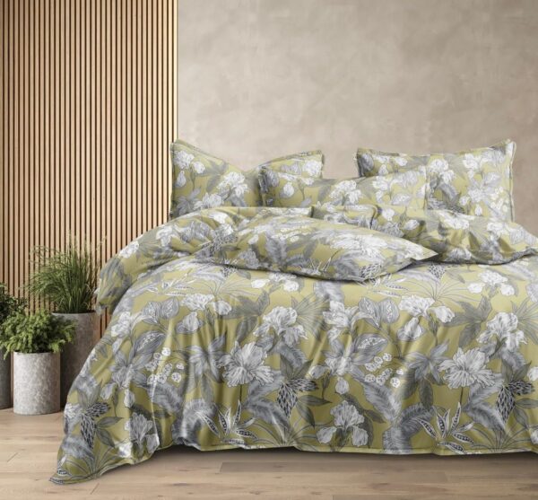 Evelyn King Series 4pc Comforter Bedding set